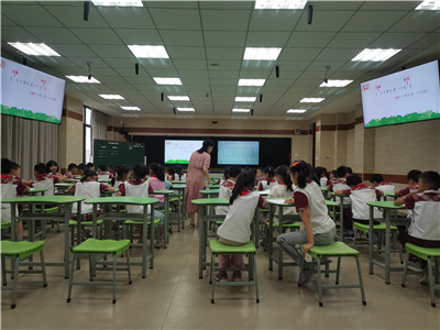 关注学生思维，破解教学难点————“高丽名师工作室”7月研讨活动
