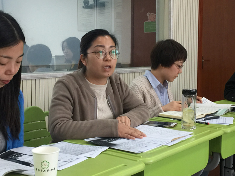 最美四月天，顾丽芳名师工作室举行课堂教学实践研讨活动