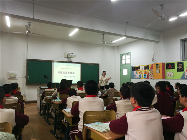 集团队智慧 助专业成长——“高丽名师工作室”开展第二次教学研讨活动