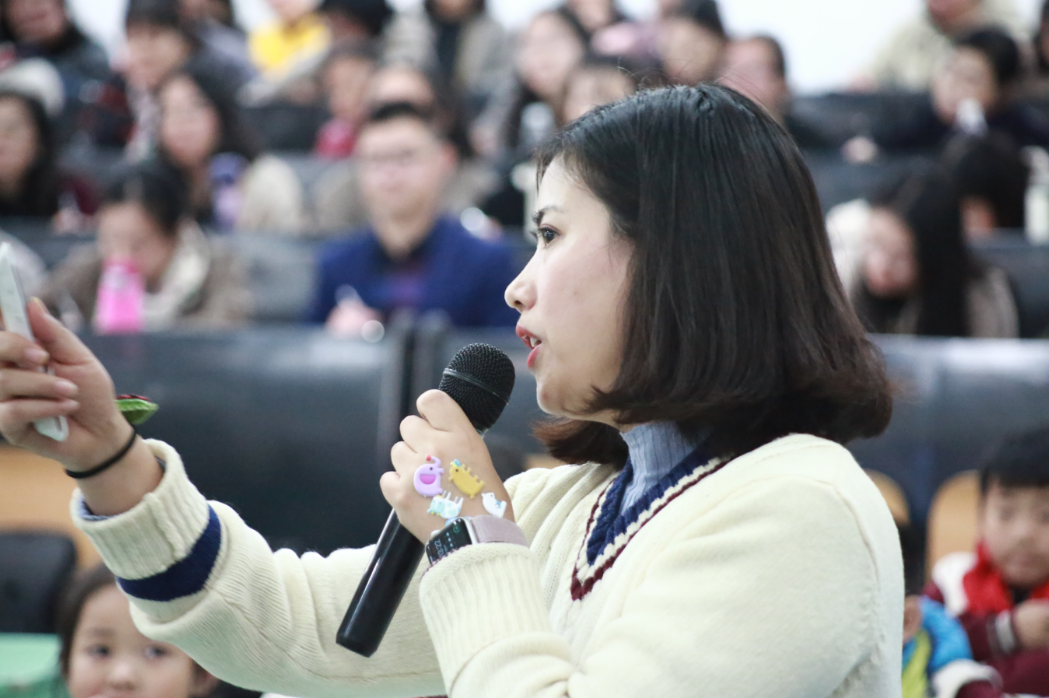 关注要素，让语文要素落地——记顾丽芳工作室2019年11月26日活动