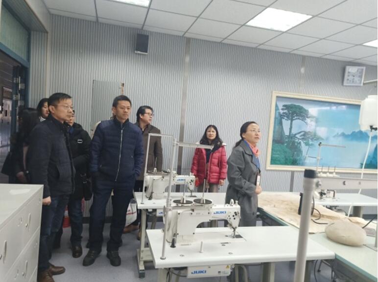 加强区域互动 携手共谋发展 ——记张忆雯名师工作室共同体与安徽职教的交流活动