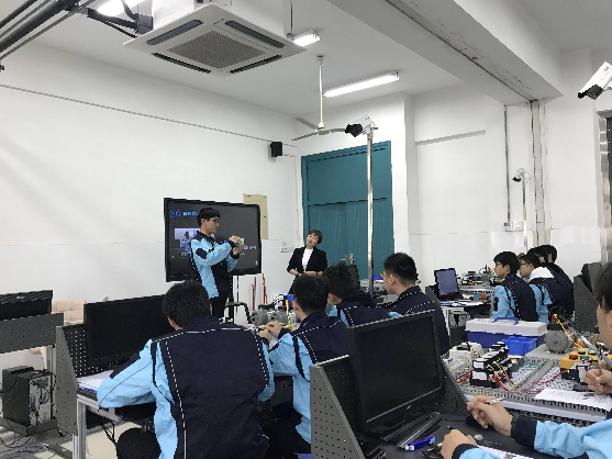 苏通联姻 名师合力 建设合力 ——领衔人张忆雯参加“苏通齐力名师工作室联盟”成立暨“三教”改革研讨活动