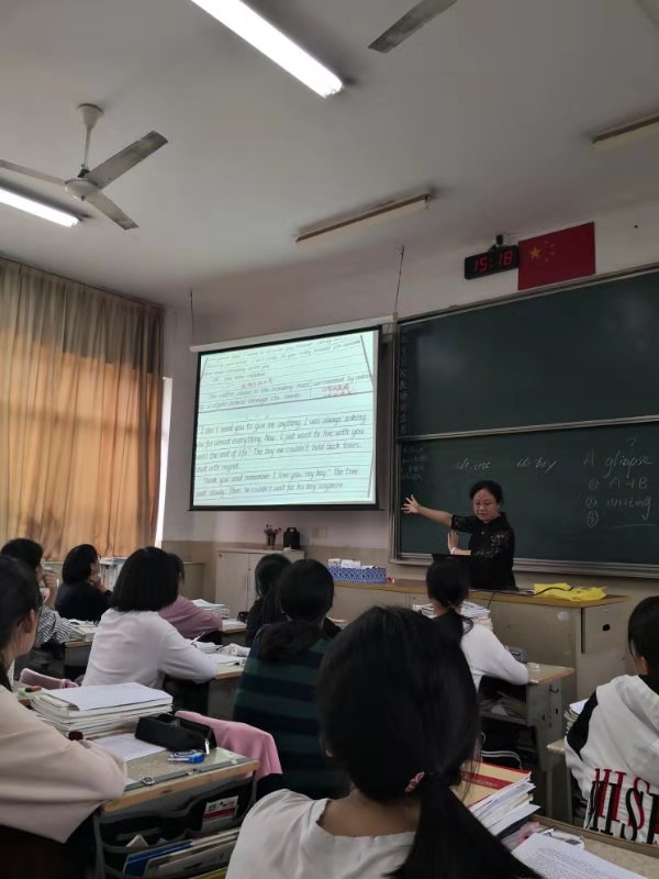 聚焦关键能力，打造高效课堂  ——记2019.10中学英语顾素芳名师工作室成员参加苏州市名教师后备人才（高中组）活动