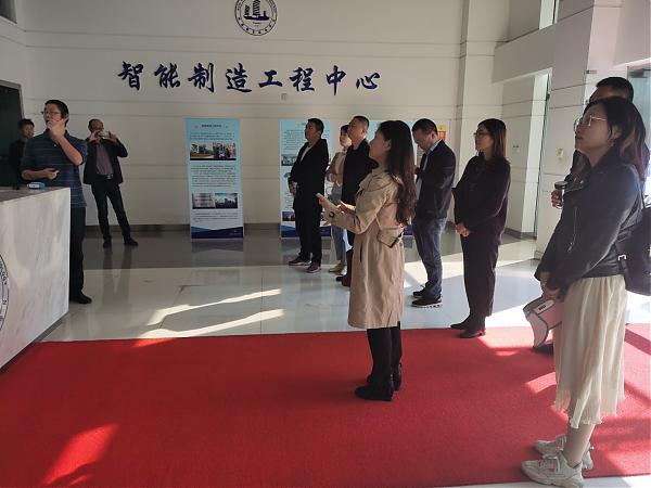 学习同行专业建设经验 拓宽教学管理水平 ——工作室前往无锡学习交流