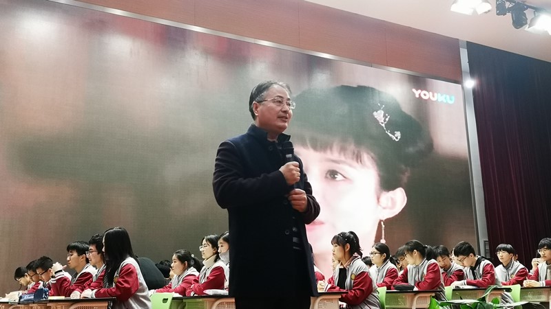 用英语讲好中国故事 努力培养具有国际视野和文化自信的中国人—记常熟市中学英语名师工作室11月15日活动