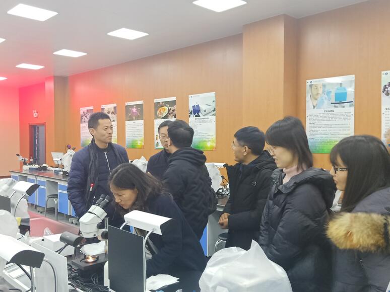 加强区域互动 携手共谋发展 ——记张忆雯名师工作室共同体与安徽职教的交流活动