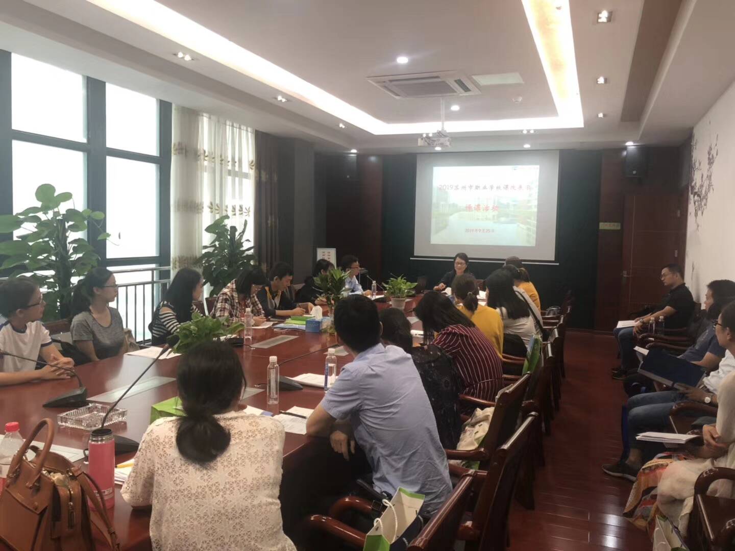 “张忆雯”名师工作室成员 在苏州市职业教育课改活动中开设展示课