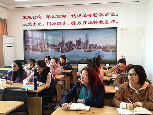 基于课堂 落实课标 抱团教研——朱林娥特教名师工作室、吴中特校联合开展教学研讨活动