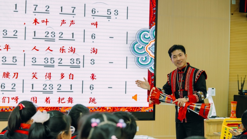 8e4110a574c14d4caf0b1a3276e04f12.jpg 8e4110a574c14d4caf0b1a3276e04f12.jpg